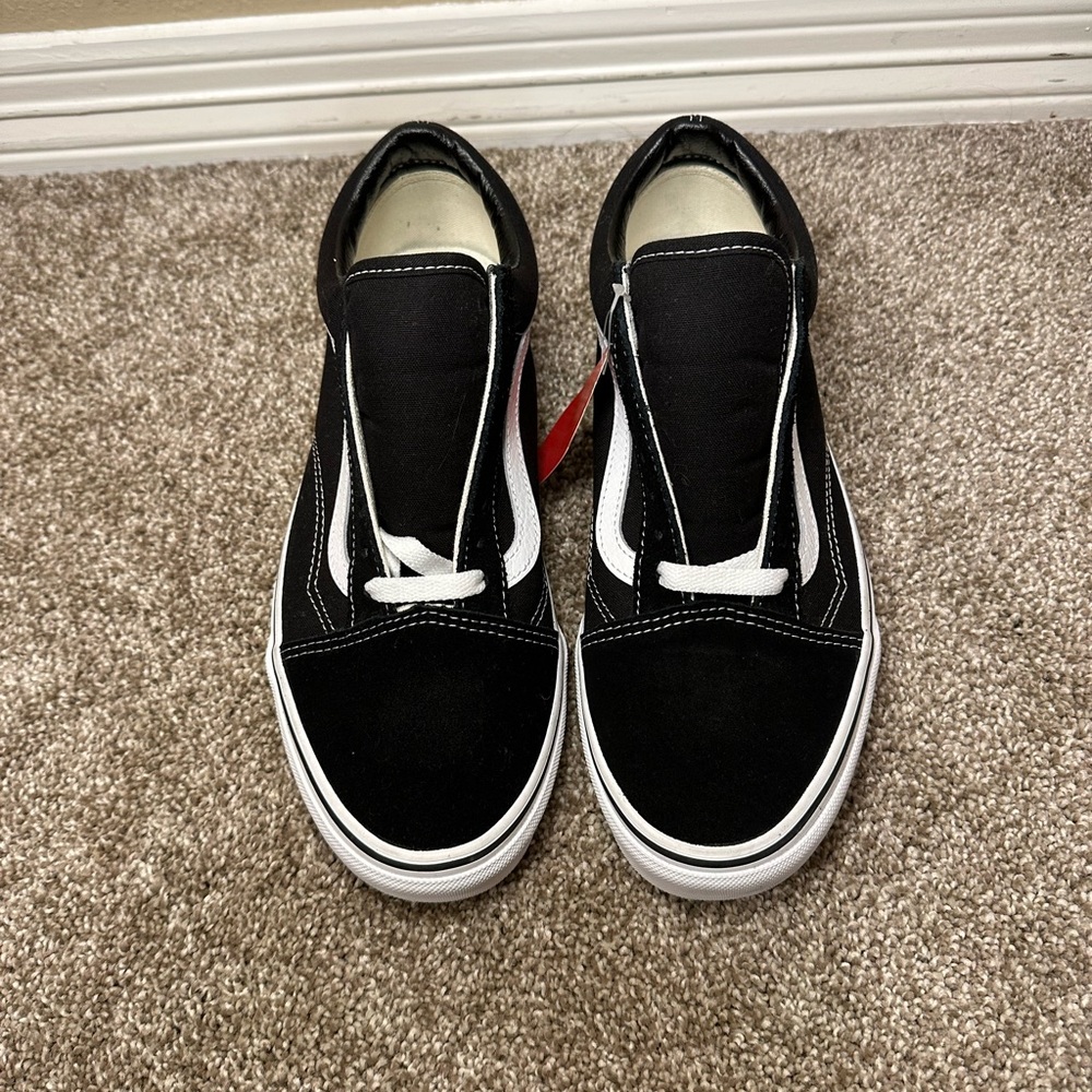 Black vans shoes brand new comes with laces